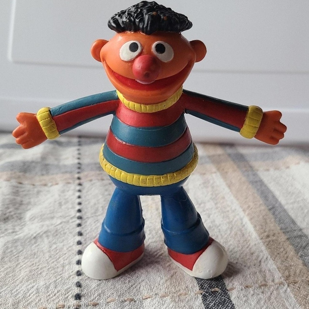 Vintage Seasame Street Figure
